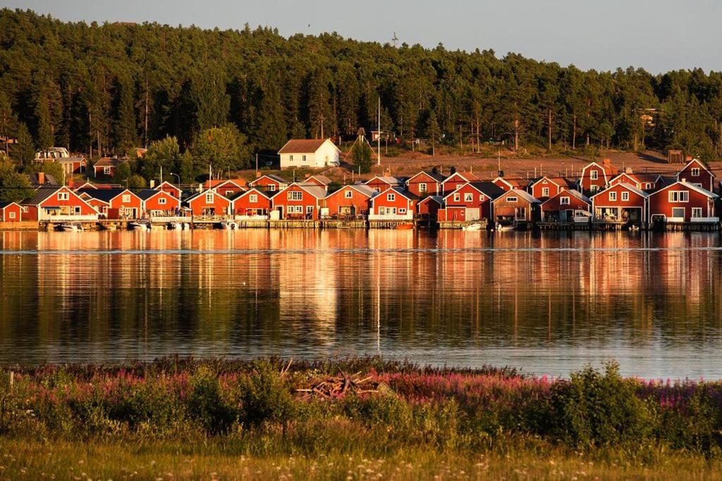 Norrfaellsviken Rum & Koek Hotel Mjallom Екстериор снимка
